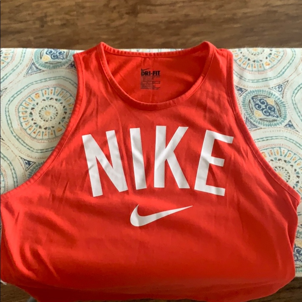 Nike workout tank